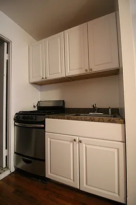 Rented by Bold New York | media 6