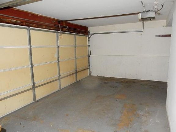 5th image of 1854 Ashwood Ln