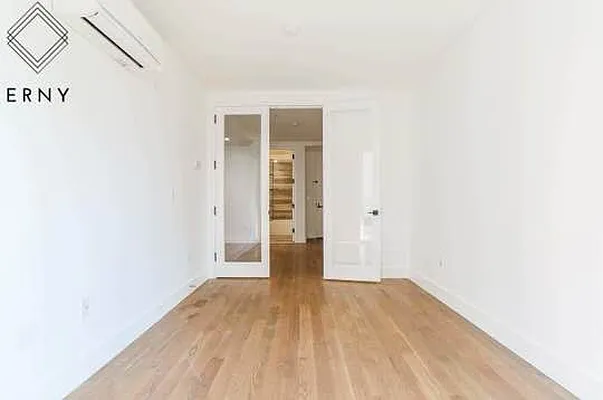 Rented by ERNY LLC | media 32