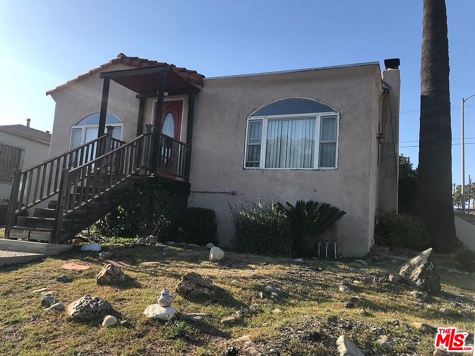 1st image of 4401 W 59th St