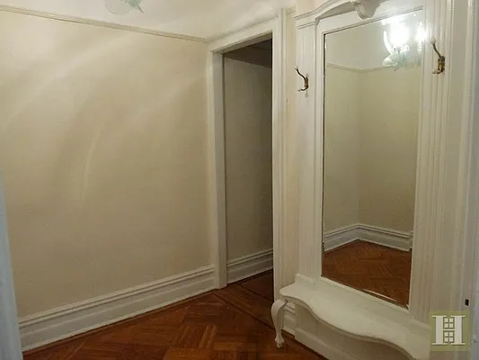 Rented by Halstead Real Estate | media 27