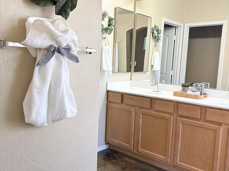 3147 E Vallejo Dr — Photo 16