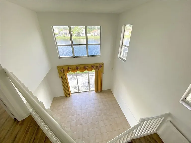 11135 NW 46th Dr — Photo 14