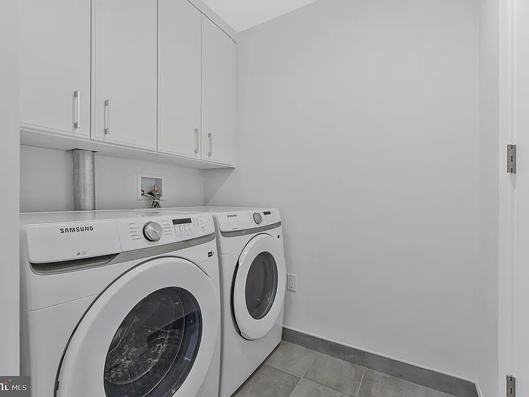 6718 Lowell Ave #507 — Photo 36