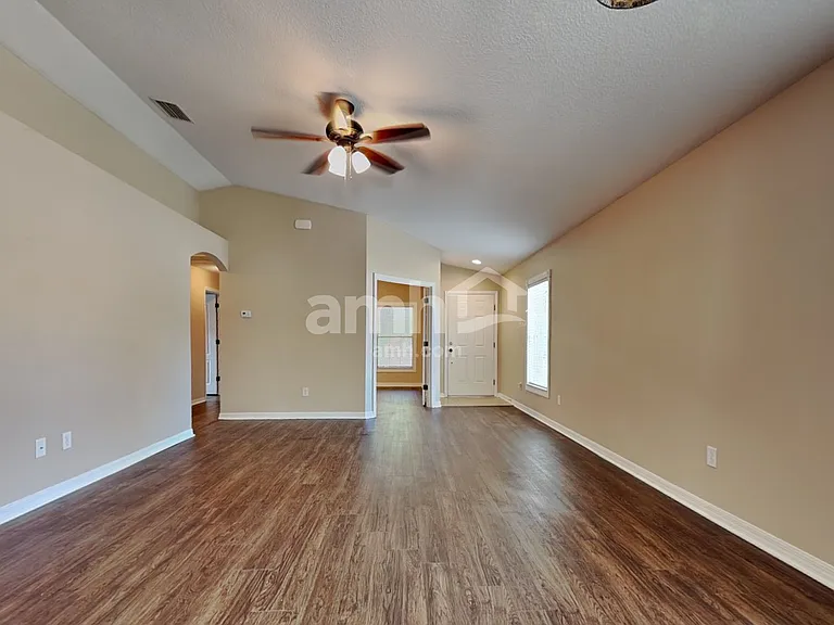18025 Cypress Bay Pkwy — Photo 5
