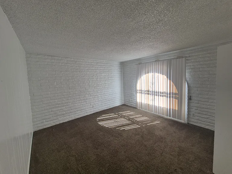 4919 W Glenn Dr — Photo 12