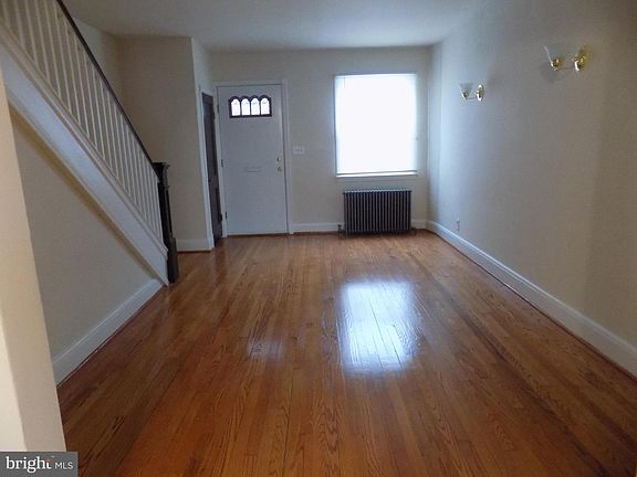 4th image of 3925 Colborne Rd