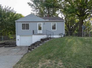 4161 N 59th Cir, Omaha, NE 68104