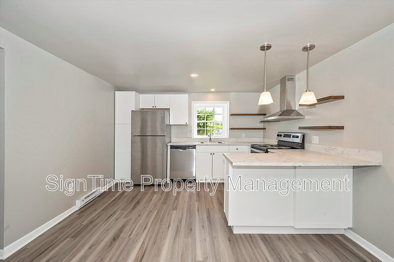 1st image of 15207 National Pike N