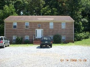 664 Laxton Rd APT 4, Lynchburg, VA 24502