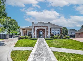 6202 Red Oak Ct, Pasadena, TX 77505
