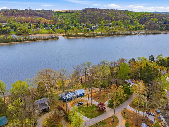 2nd image of 269 Lakeshore Vista Dr