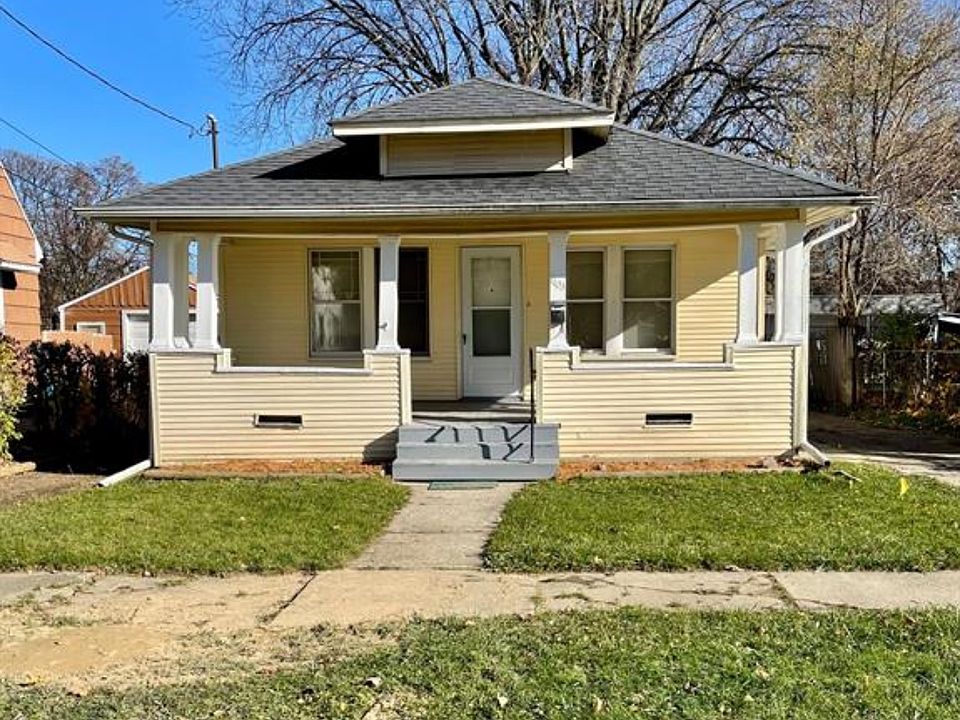 1st image of 1105 Christopher St