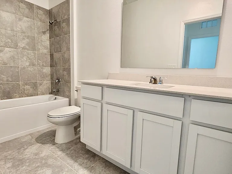 1430 Brentwood Dr — Photo 13