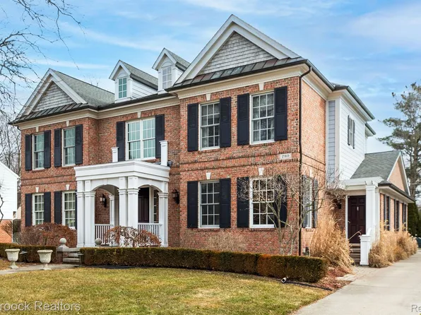 280 N Glenhurst Dr, Bloomfield Hills, MI 48301