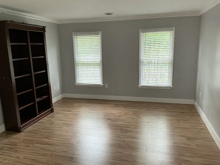 10400 Buena Vista Ave — Photo 10