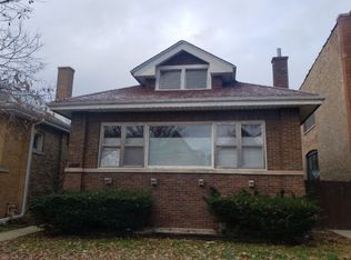 3722 N Whipple St, Chicago, IL 60618