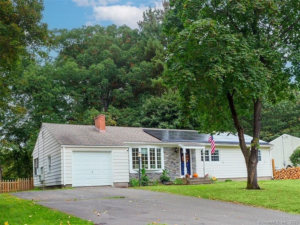 1st image of 39 Farmstead Lane