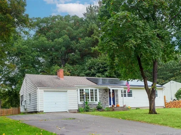 39 Farmstead Lane, Glastonbury, CT 06033