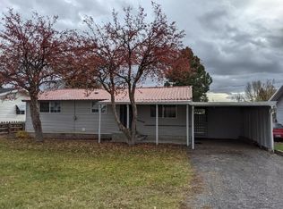 933 E Adams St, Burns, OR 97720