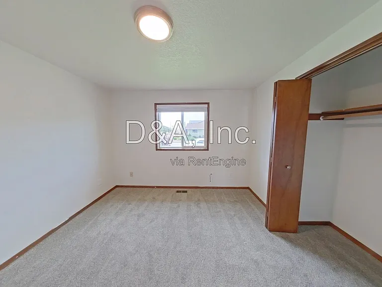 1451 Cedar St — Photo 7