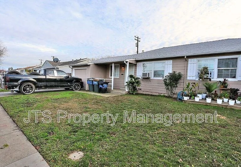 5302 Gordon Dr — Photo 50