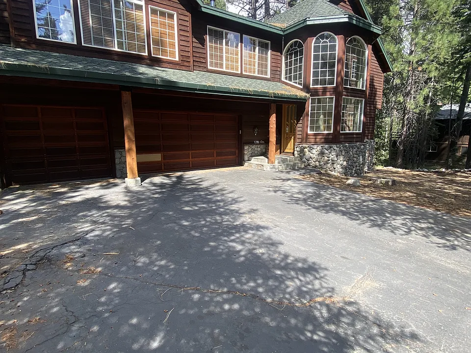 2346 Highlands Dr