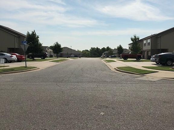5th image of 3506 E Fairmont Pl