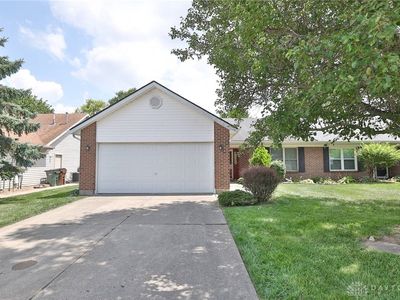 137 Old Mill Rd, Englewood, OH, 45322