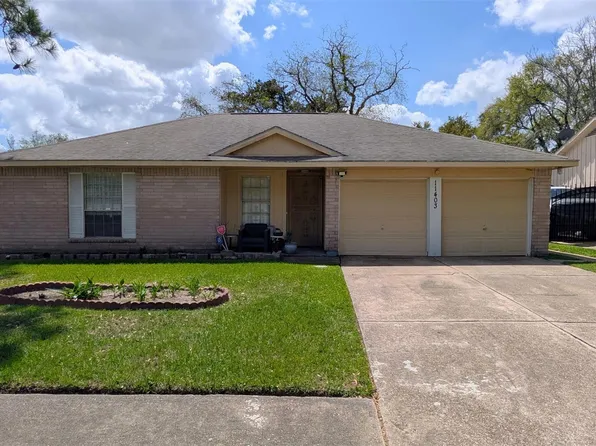 11403 Spring Grove Dr, Houston, TX 77099