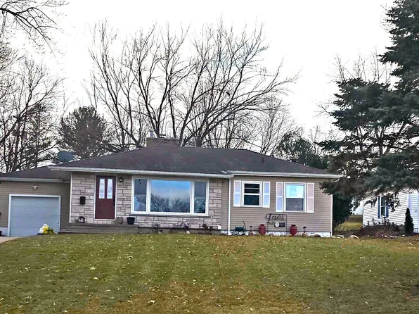 225 Martin Rd, Waterloo, IA 50701