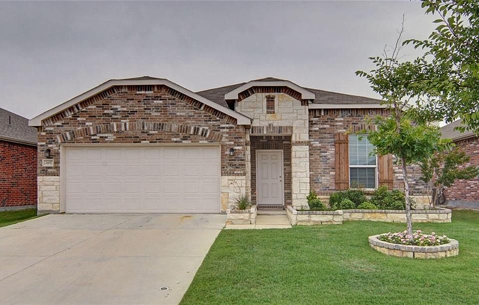 1st image of 2437 Barzona Dr