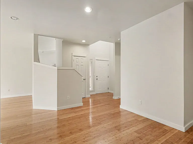 3500 E Lake Sammamish Pkwy SE #2-103 — Photo 4