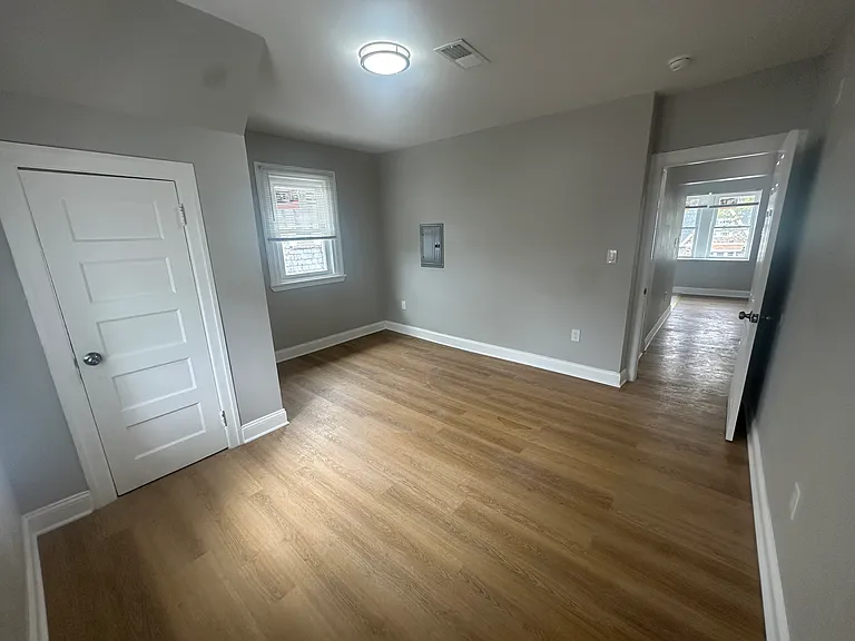 806 N 64th St — Photo 33