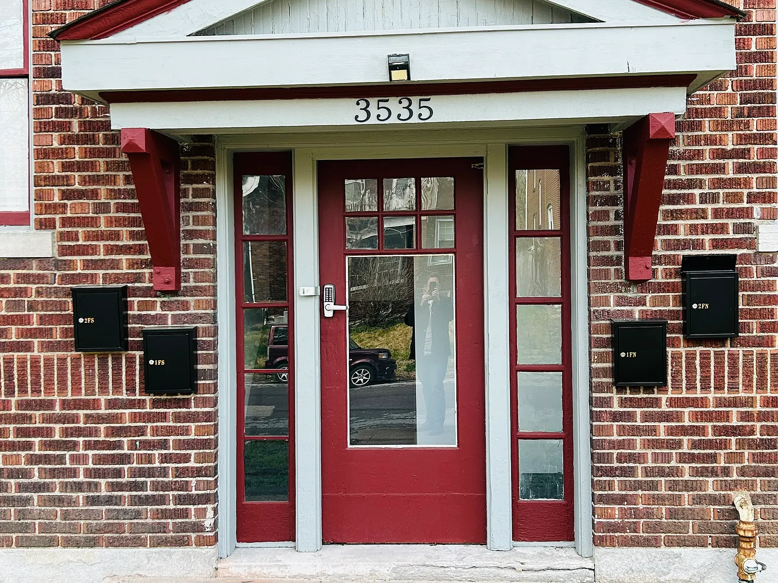 2 bed, 1100 sqft, $1,100 — Photo 2
