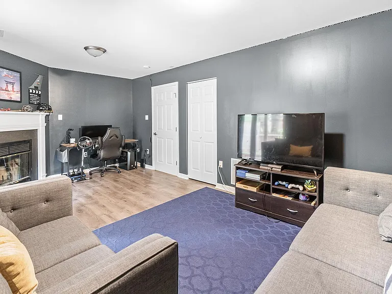 7121 Bradshaw Ct E — Photo 20