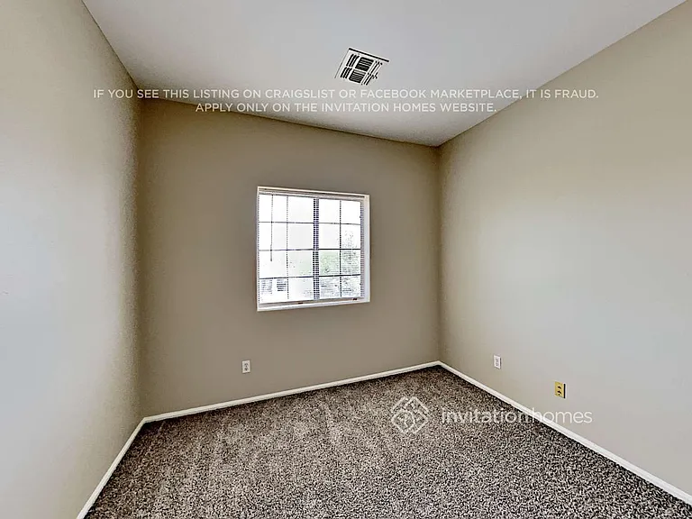 1640 S 171st Dr — Photo 12