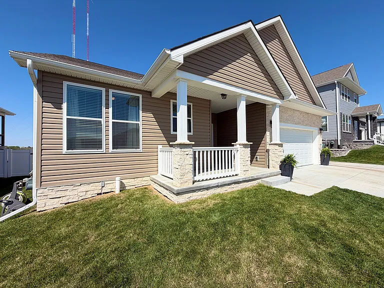 7832 Nicole Ln — Photo 4