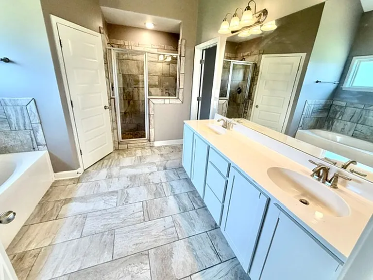 35 Birkdale Dr — Photo 7