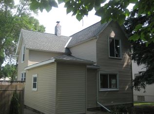 1383 Thomas Ave, Saint Paul, MN 55104