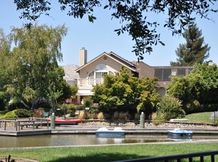 855 Cobble Cove Ln, Sacramento, CA