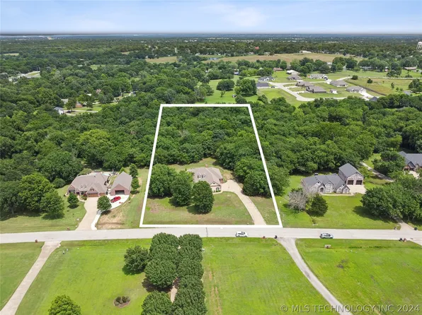 1335 N 28th St, Collinsville, OK 74021