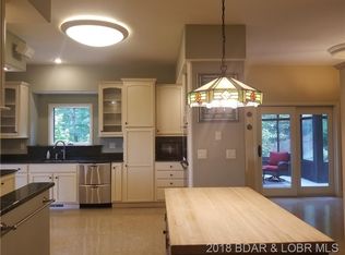 126 W Crossfox Trl, Camdenton, MO 65020