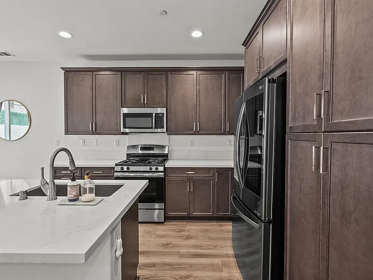14610 Isla Vista Dr — Photo 4
