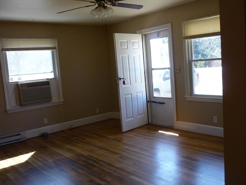 2nd image of 621 Linville Rd