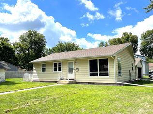 911 Burlington Ave, Worthington, MN 56187