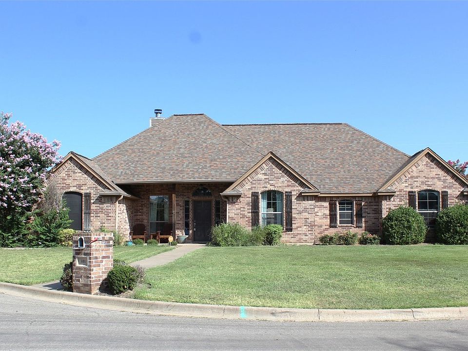 1st image of 801 Maplewood Ct