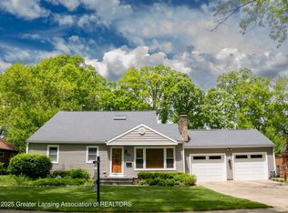 1561 Roseland Ave, East Lansing, MI