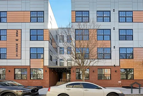 300 W Norris St #7 — Photo 5