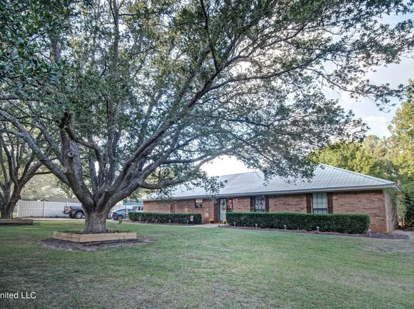 258 Walker Cir, Florence, MS 39073